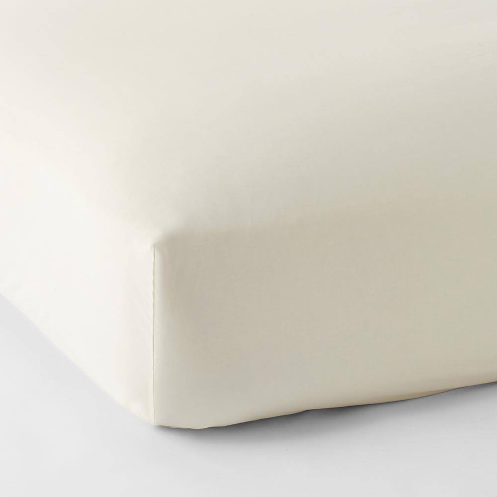 Ivory 450-Thread Count Supima Cotton Sateen California King Fitted Sheet U825109