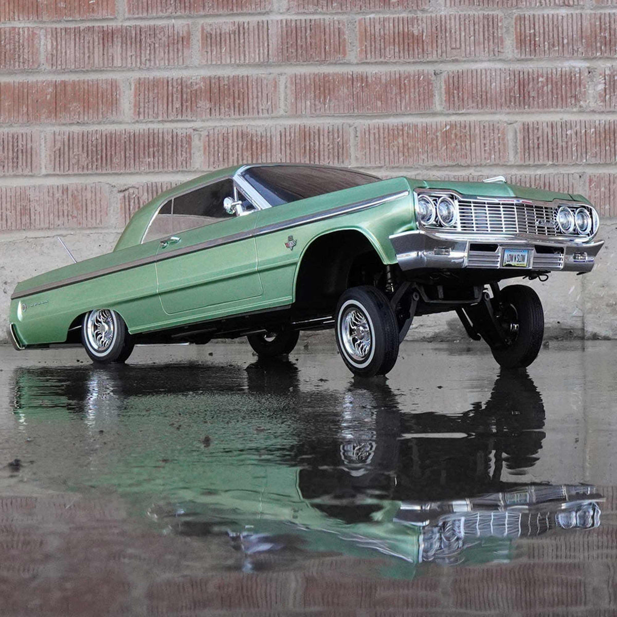1/10 Chevrolet Impala Brushed 2 Wheel Drive Lowrider RTR Green Electric Car J834335
