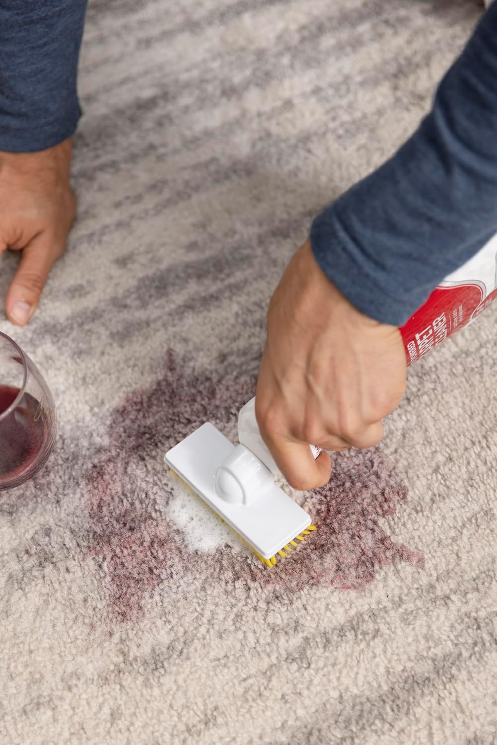13.5 Fl Oz Carpet Cleaner with Brush U419478
