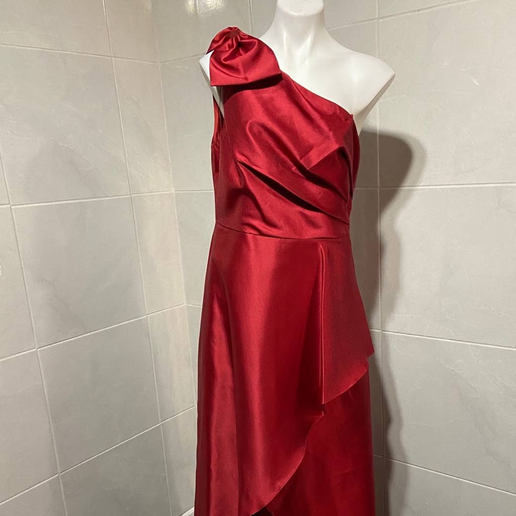 One Shoulder Bow Asymmetrical Hi-Low Gown F926254